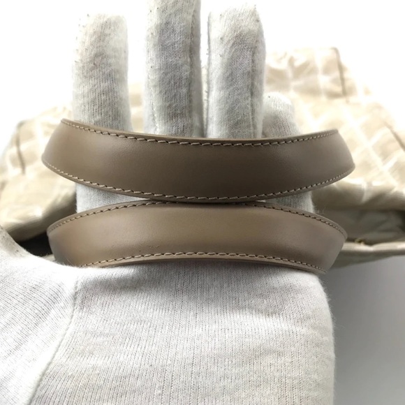 2002 Chanel Tote With Authenticity Tag - Picture 4 of 11